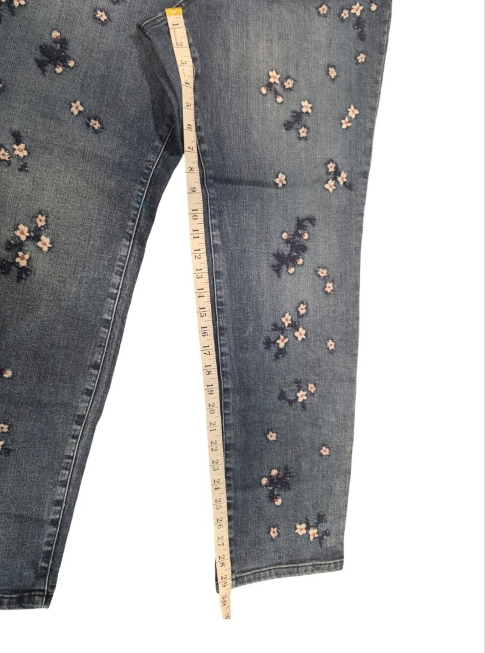 Style & Co. Blue Straight-Leg Jeans with Pink Floral Embroidery Plus Size 18 New - Picture 8 of 10